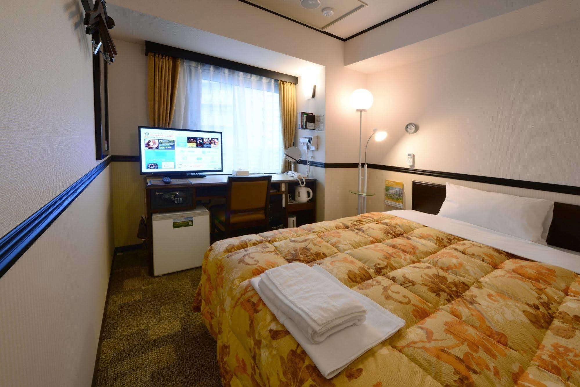 Toyoko Inn Shonan Hiratsuka Eki Kita Guchi No 2 מראה חיצוני תמונה