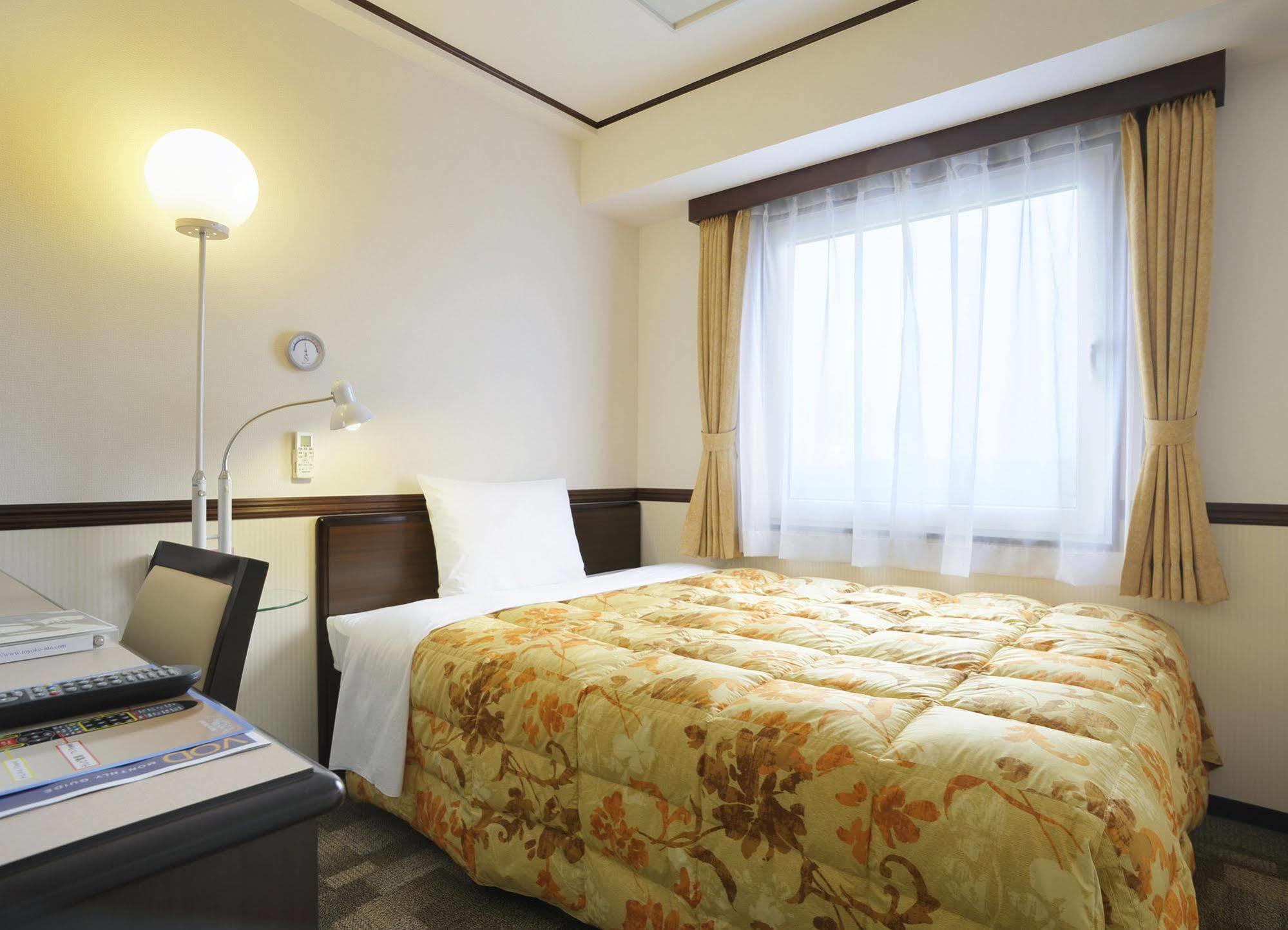 Toyoko Inn Shonan Hiratsuka Eki Kita Guchi No 2 מראה חיצוני תמונה